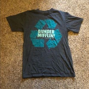 dunder mifflin (the office) shirt